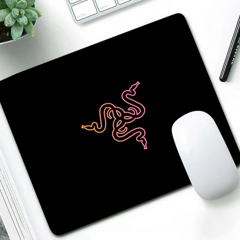 Razer Luxury Mouse Pad Anime G - огляд і ціна Laptop Accessories Gaming